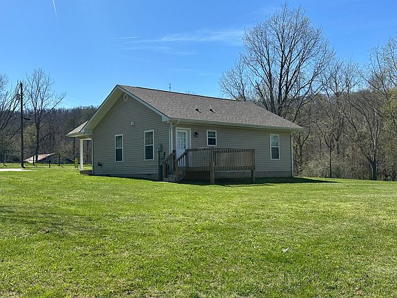 5th image of 372 Rolling Acres Dr