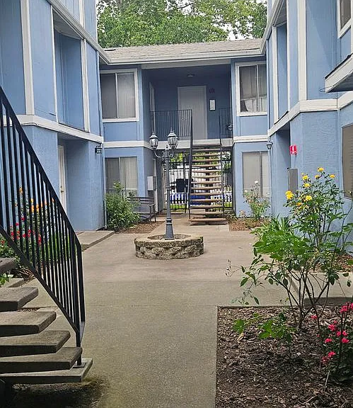 1814 V St — Photo 32