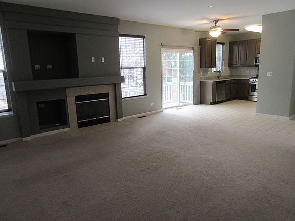 5th image of 820 Linden Cir