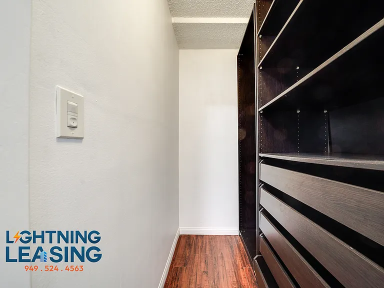 408 N Palm Dr #101 — Photo 13