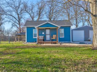 620 Pence Ave, Cottage Hills, IL 62018