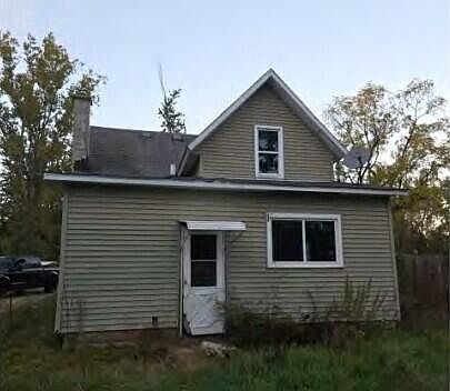 1st image of 216 W Pine St