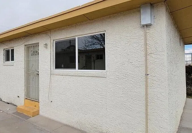 3909 Harrison Ave #6 — Photo 1
