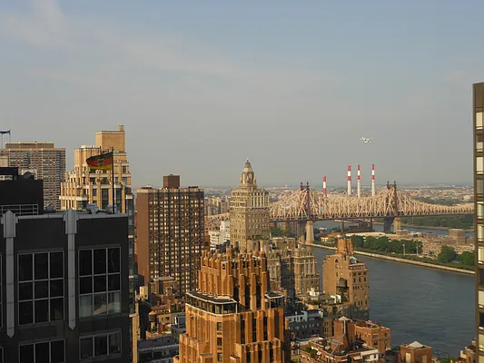 Rented by Halstead Real Estate | media 26