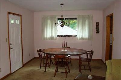 3rd image of 534 Sheridan Cir