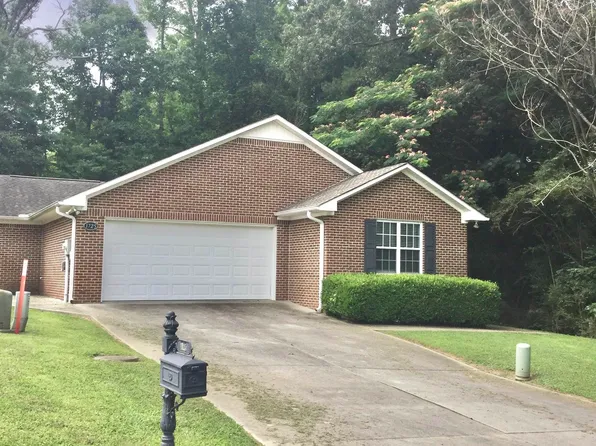 1725 Creek Cir SE, Cullman, AL 35055