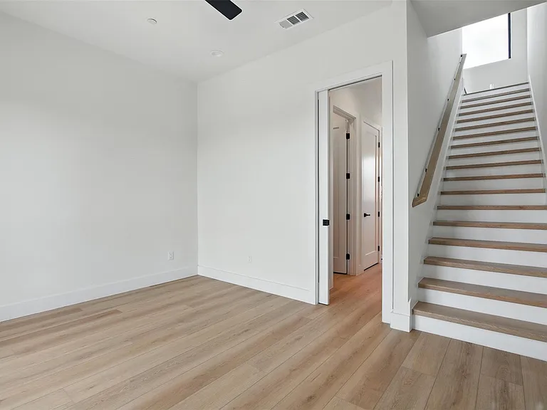 1425 N Garrett Ave #106 — Photo 14