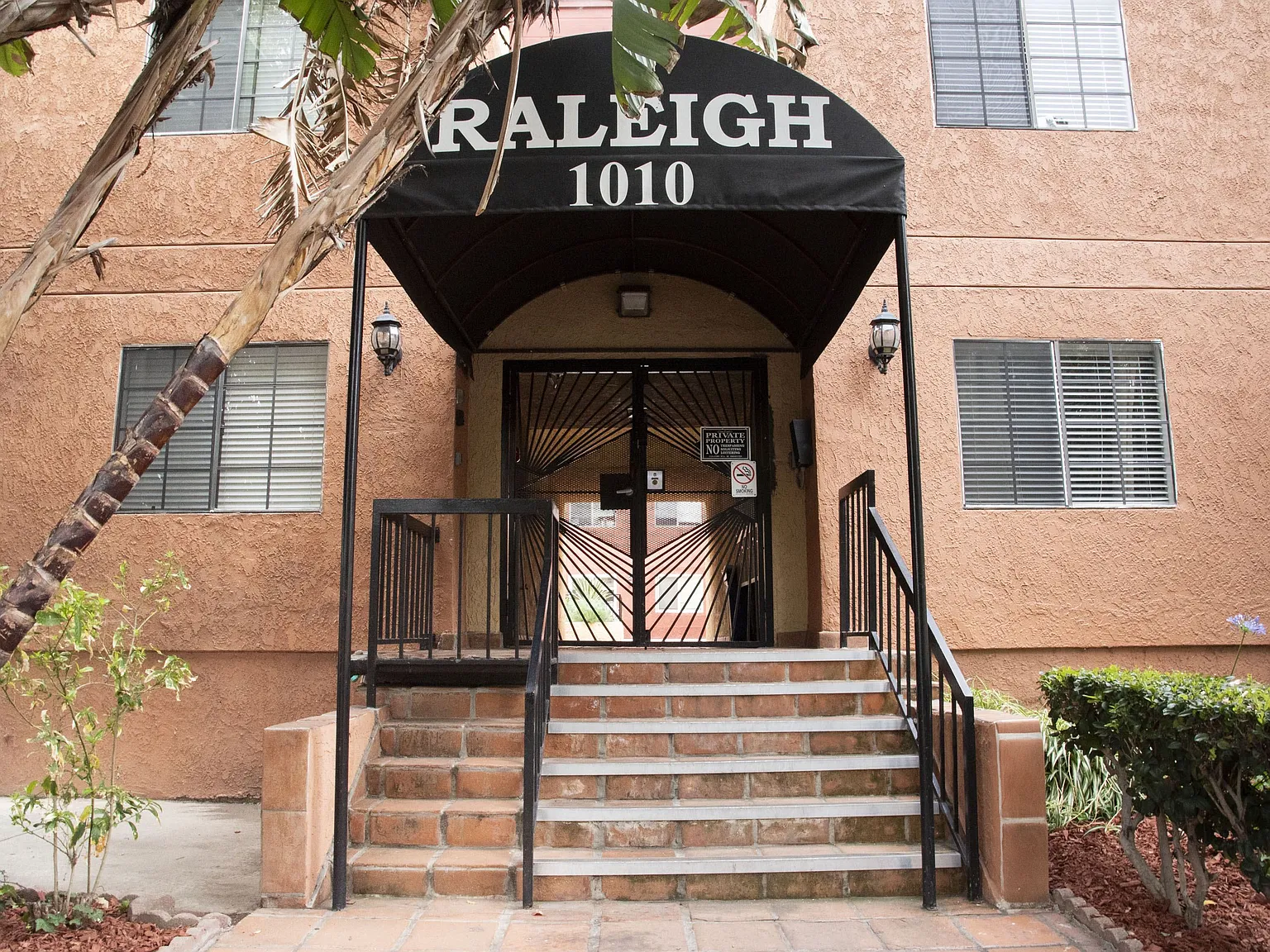 1010 Raleigh Street — Photo 1