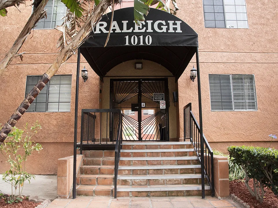 1010 Raleigh Street