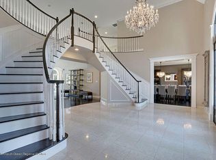 5 Country Meadow Dr, Colts Neck, NJ 07722