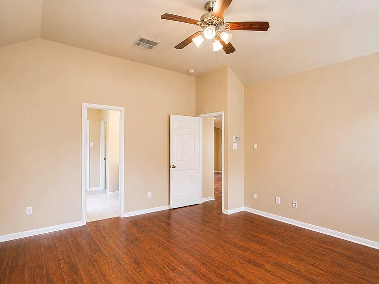 5219 Heatherdawn Ct — Photo 18