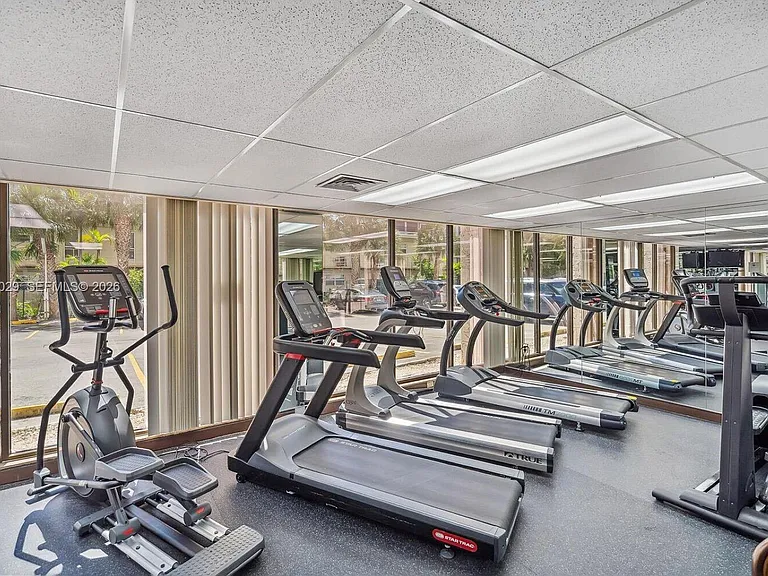 1950 S Ocean Dr #8K — Photo 32