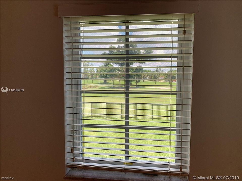 125 shore window view
