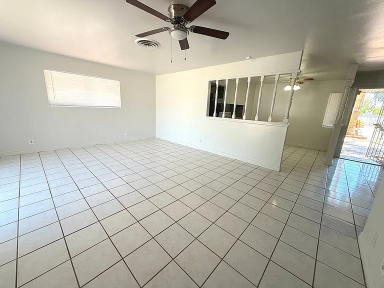 5908 Carmen Blvd — Photo 2