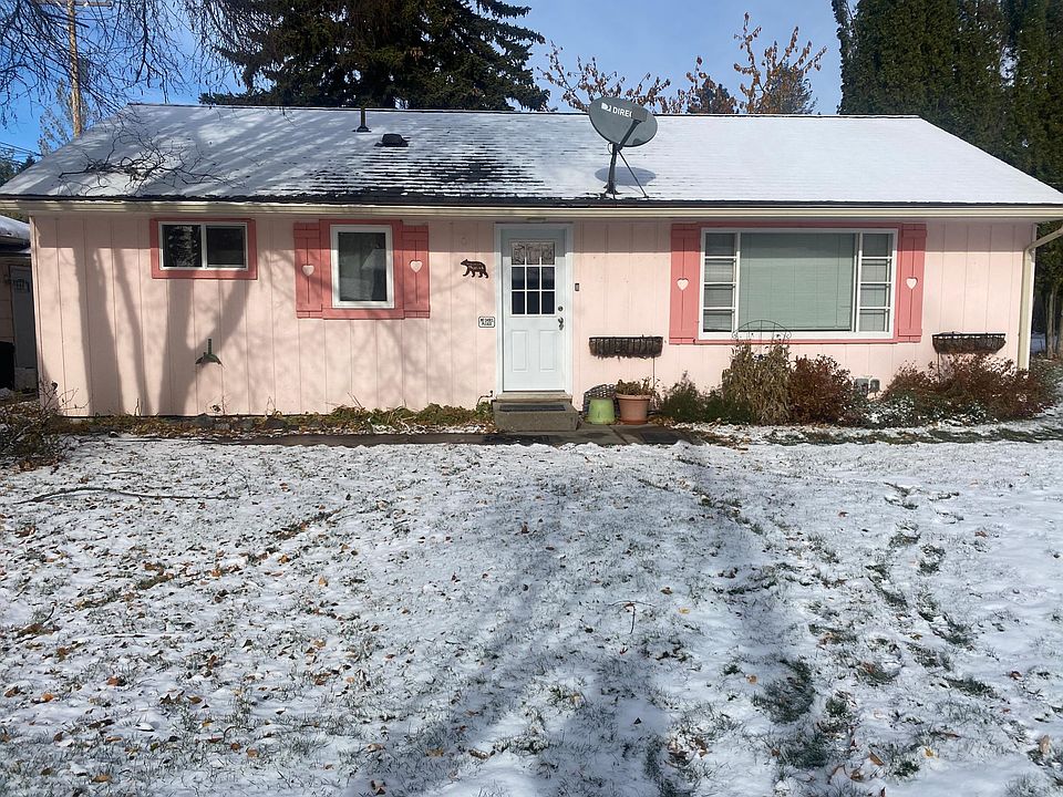 Cozy home, freshly painted, lMinutes from Bigfork Village and Nature Trail