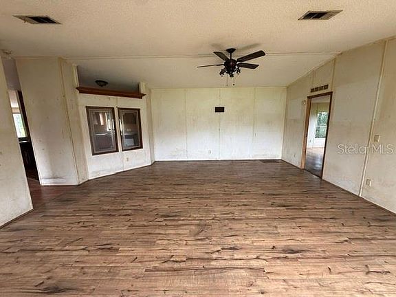 3rd image of 314 SKYBLUE LANE