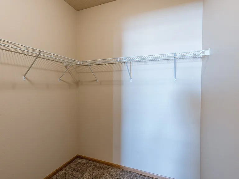 Fargo, ND West Lake Apartments | Closet