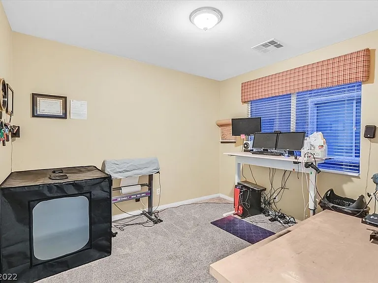 11077 Turlington Ln — Photo 29