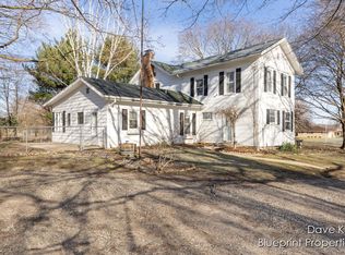 909 W Main St, Middleville, MI 49333
