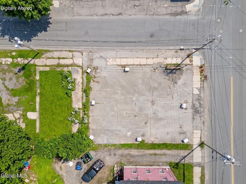 2nd image of 129 S Main Street