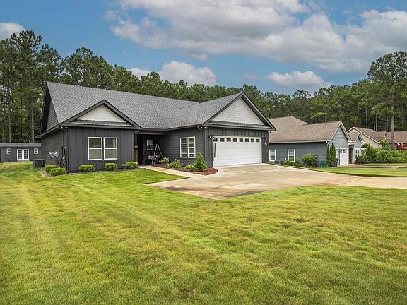 5th image of 163 Magnolia Estates Dr