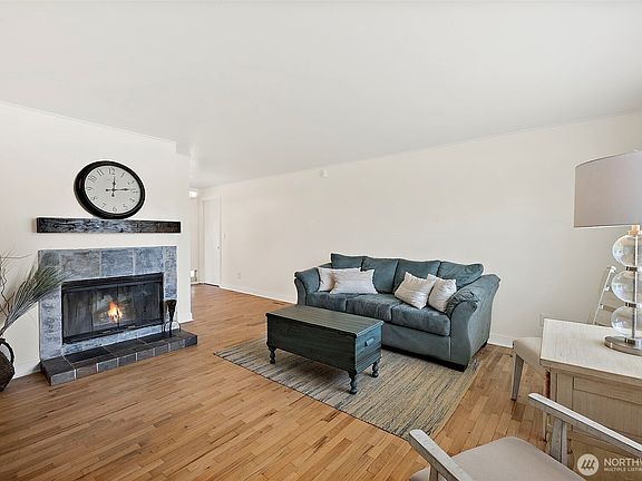 4th image of 6401 Okanogan Avenue SW