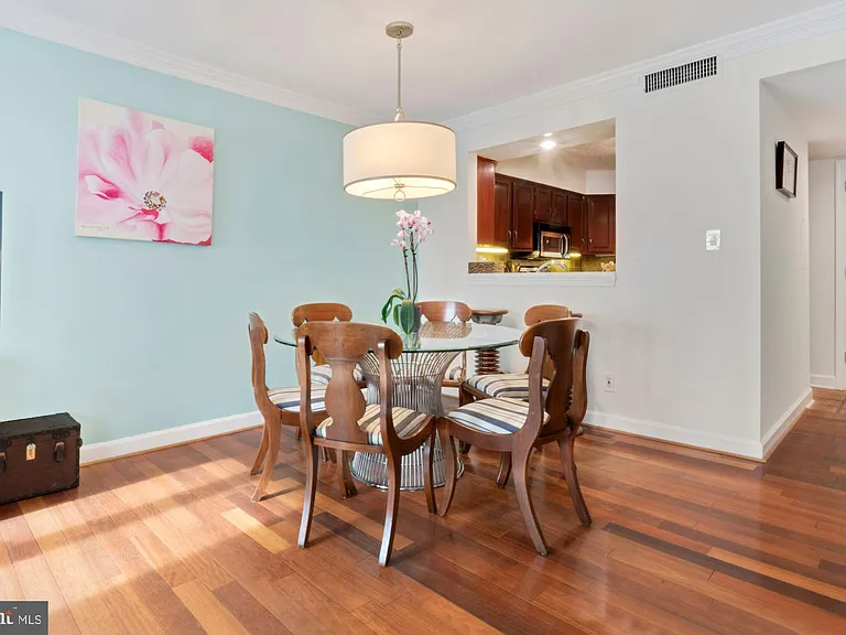 1080 Wisconsin Ave NW #405 — Photo 10