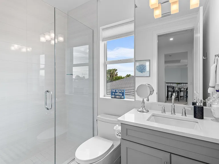 8955 Redonda Dr — Photo 28
