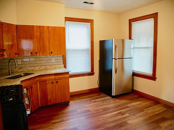 5th image of 5546 S Sawyer Ave
