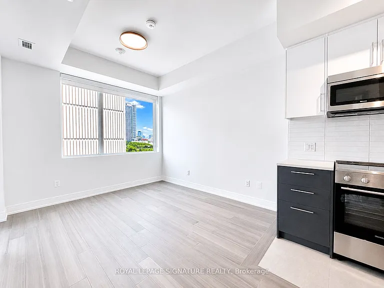 664 Spadina Ave #903 — Photo 2