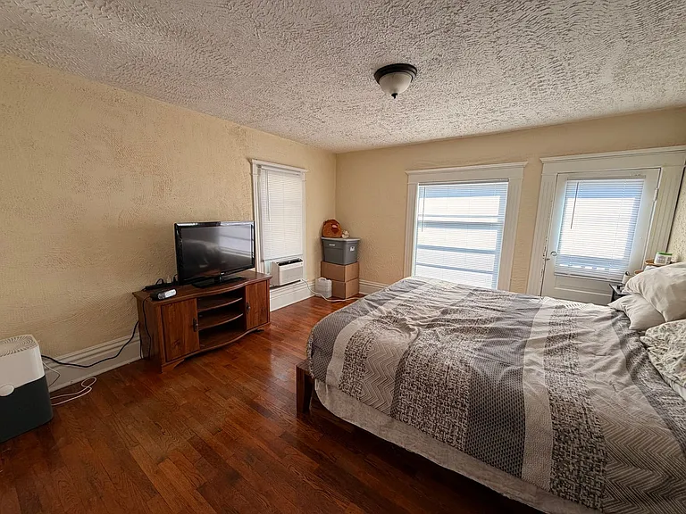 425 Fuller Ave SE — Photo 36