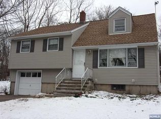 28 Adelphia Rd, Wayne, NJ 07470