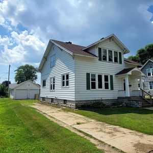 1113 15th Ave, Menominee, MI, 49858