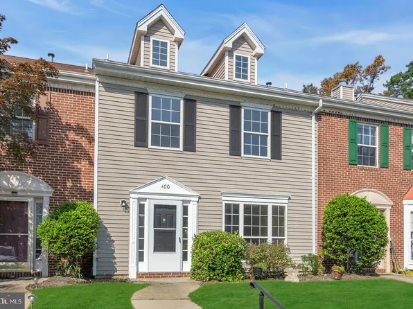 100 Cherokee Dr #1106, Galloway, NJ 08205