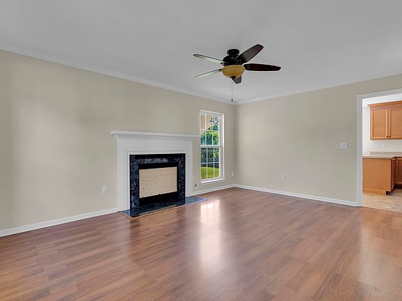 2nd image of 342 Riverside Chase Cir