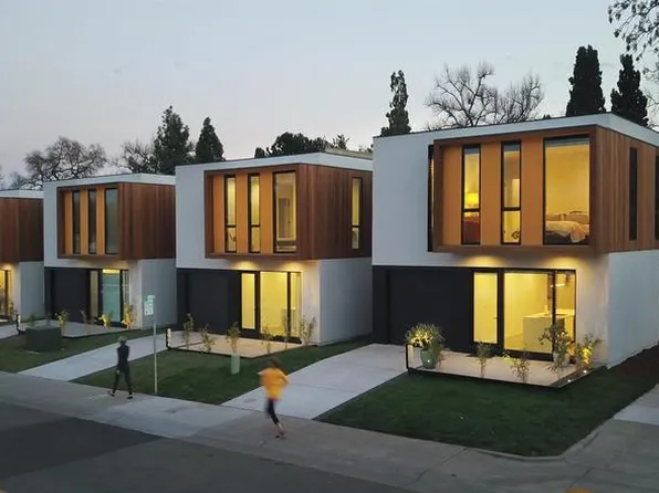 1006 Yale St, Sacramento, CA 95818