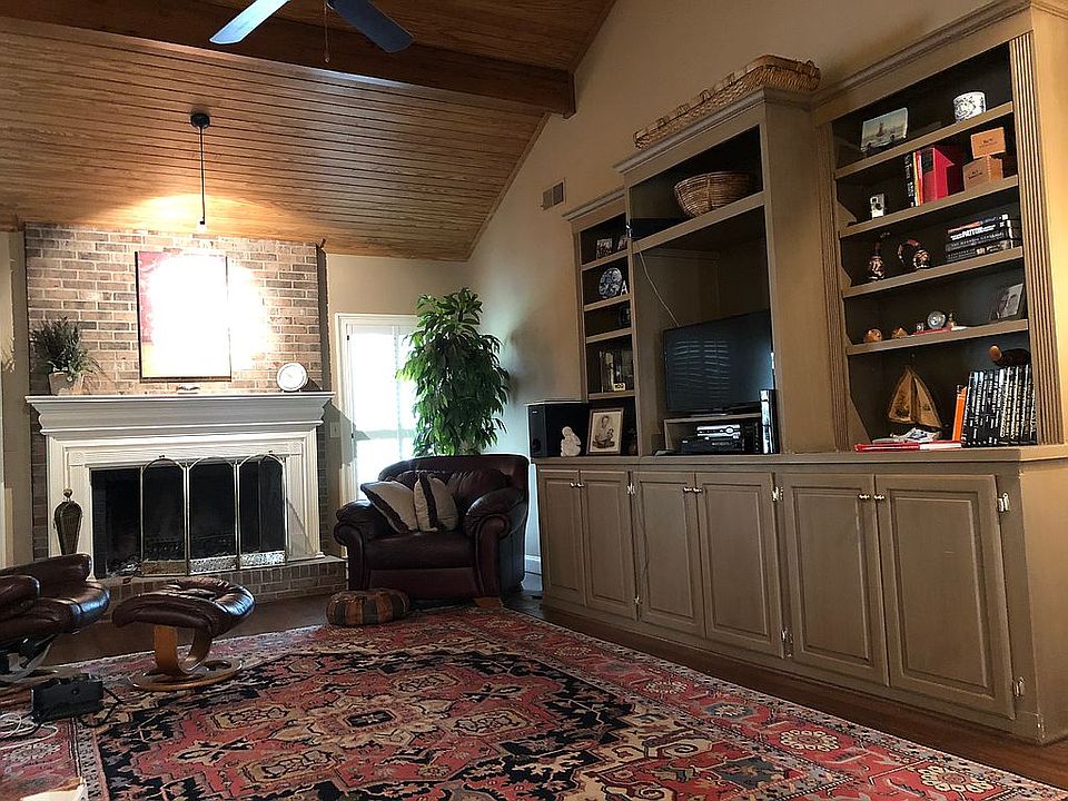 2nd image of 5100 Sandlewood Ct