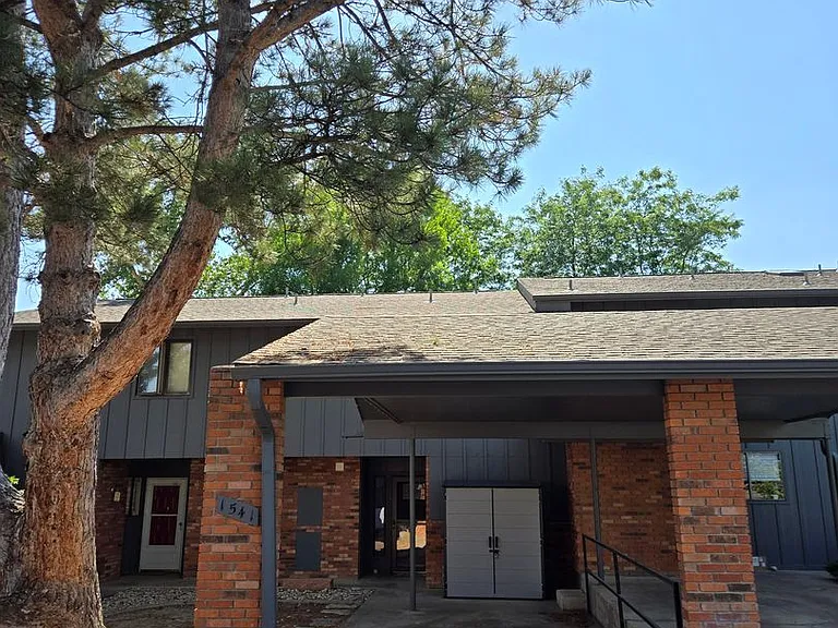1541 Adriel Ct — Photo 1