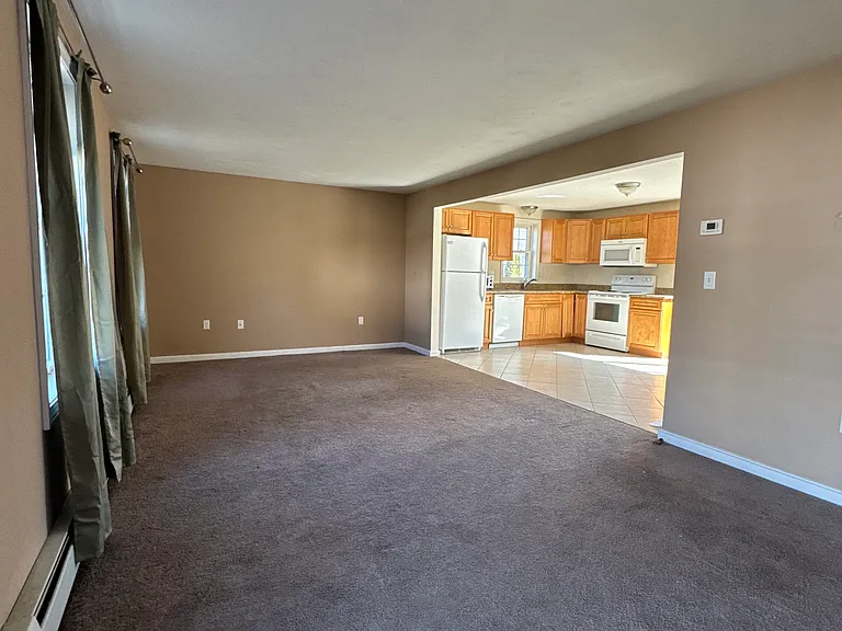 35 Groton School Rd #A — Photo 2