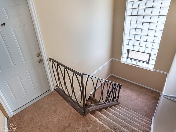 5th image of 538 Eichler Dr APT 2S