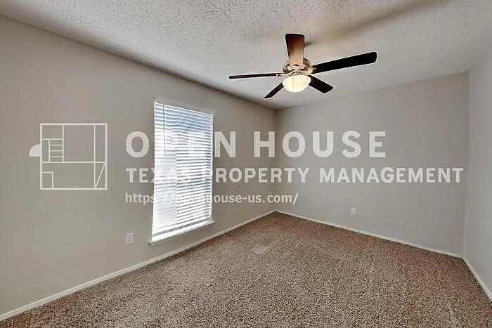 1805 Crimson Ct — Photo 13