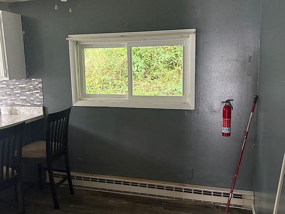5th image of 306 Main St #1