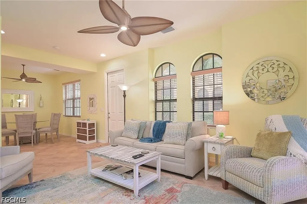 2 bed, 2.5 bath, 1696 sqft, $6,500 — Photo 4