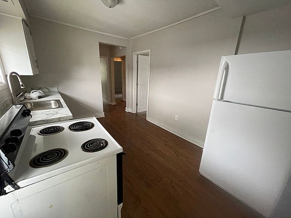 3rd image of 24 Reynolds Ave #2