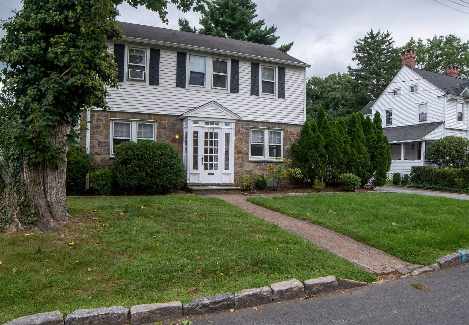 3 bed, 2.5 bath, 1611 sqft, $6,700 — Photo 2