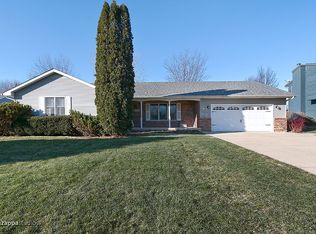 1055 Karen Rd, Sandwich, IL 60548