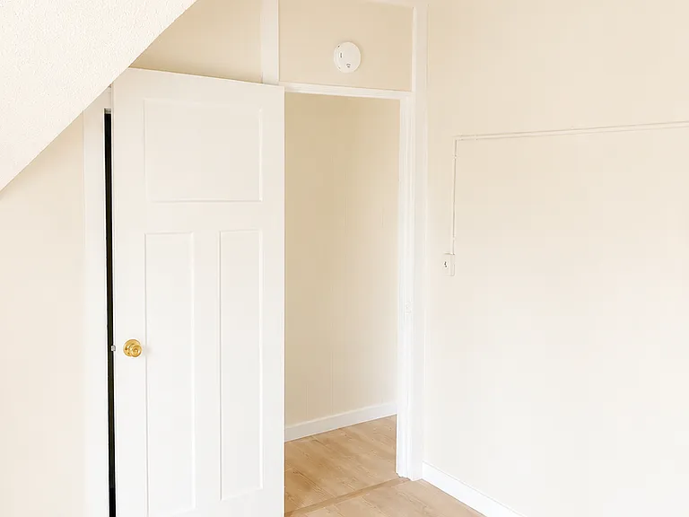 2204 B St — Photo 10
