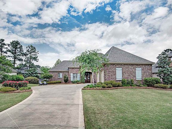 2nd image of 124 Northlake Dr