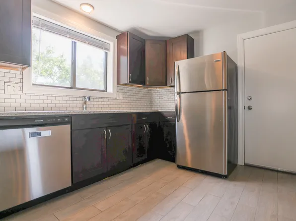 6803 N Ridge Ave #207, Chicago, IL 60645