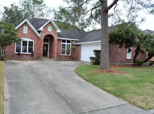14915 Woodhorn Dr, Houston, TX 77062